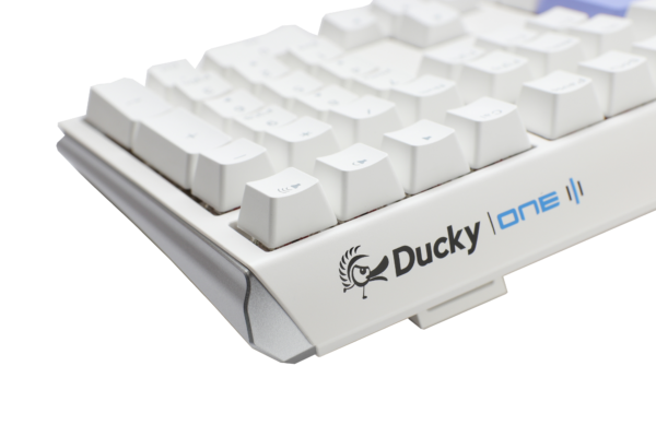 Køb Ducky One 3 - Classic Pure White Nordic - Fullsize - Cherry Red online billigt tilbud rabat gaming gamer